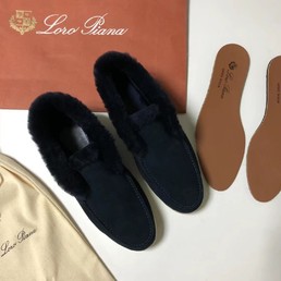 Женские лоферы Loro Piana черные на овчине