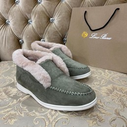 Мужские зимние лоферы Loro Piana зеленые замшевые на овчине