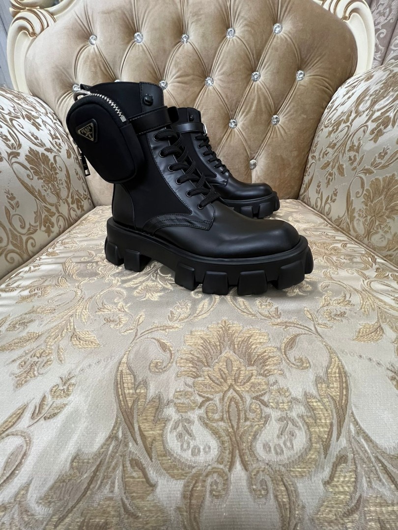 Мужские ботинки Prada черные кожаные