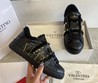 Женские зимние кеды Valentino черные кожаные