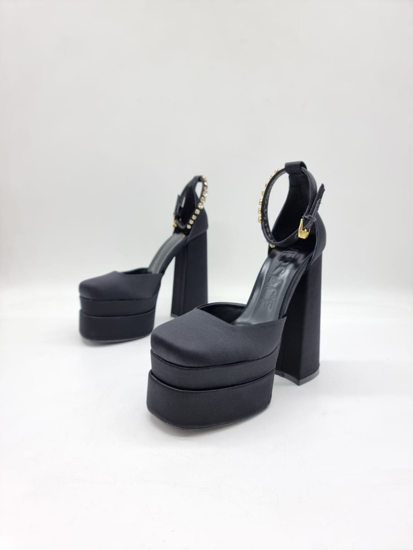 Женские туфли Versace черные текстильные