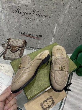 Женские мюли Gucci с эмблемой GG бежевые кожаные