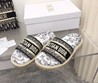 Женские шлепанцы Christian Dior белые с черным рисунком кожаные