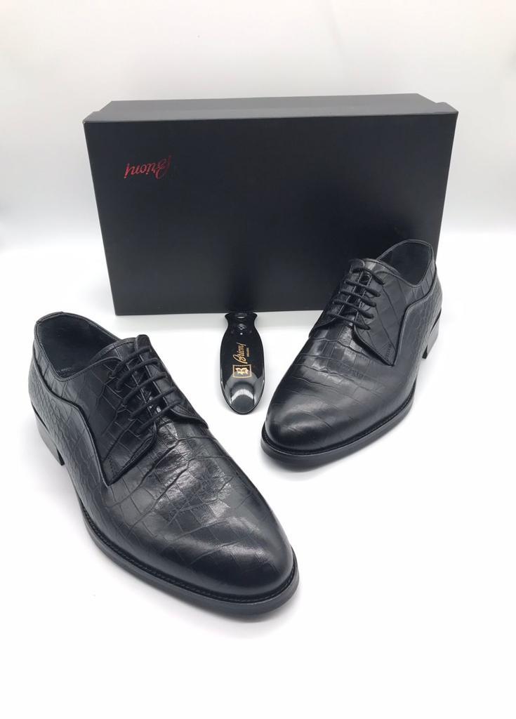 Мужские туфли Brioni черные кожаные с текстурой