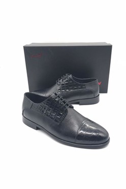 Мужские туфли Brioni 2022-2023 черные кожаные с частичной текстурой