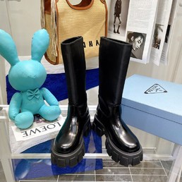 Женские ботинки Prada 2022-2023 черные кожаные