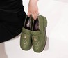 Лоферы Chanel 2021-2022 зеленые на большом каблуке