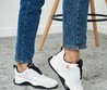 Женские кроссовки Chanel 2022-2023 замшевые белые с серым