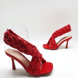 Босоножки Bottega Veneta 2022 красные из кожи ягненка