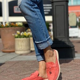 Женские мюли Loro Piana замшевые оранжевые с белой подошвой