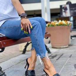 Босоножки открытые Bottega Veneta кожаные черные