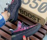 Женские кроссовки Adidas Yeezy черные с красным