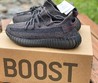 Женские кроссовки Adidas Yeezy черные