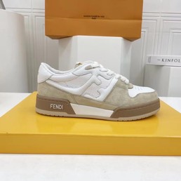 Женские кроссовки Fendi белые с бежевым