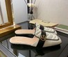 Женские мюли Gucci 2022 с орнаментом GG белые кожаные