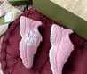 Кроссовки Gucci женские 2022 кожаные розовые