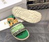 Женские шлепанцы Christian Dior 2022 зеленые с рисунком