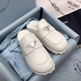 Женские мюли Prada 2022 кожаные белые