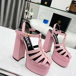 Женские босоножки Versace La Medusa розовые на платформе