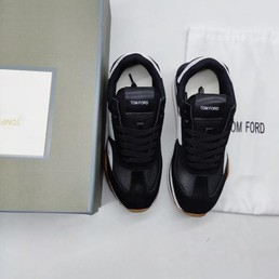 Женские кроссовки Tom Ford 2022 черные с белым