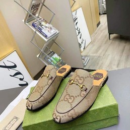 Женские мюли Gucci Princetown с орнаментом GG бежевые