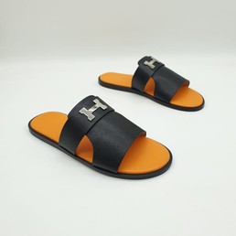 Мужские шлепанцы Hermes 2021-2022 оранжевые с черным