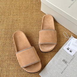 Женские замшевые шлепанцы Brunello Cucinelli бежевые с оттенком