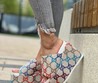 Женские босоножки Gucci New Collection на платформе бежевые с цветным орнаментом
