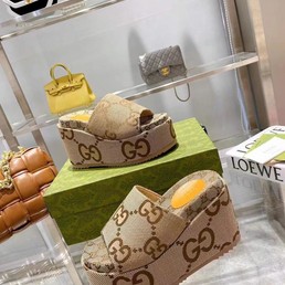 Женские босоножки Gucci New Collection на платформе коричневые