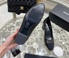 Женские туфли Chanel 2022 черные кожаные с текстильным носом