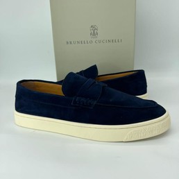 Мужские лоферы Brunello Cucinelli 2022-2023 темно-синие замшевые с белой подошвой
