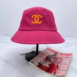 Женская панама Chanel 2022 розовая