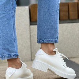Женские ботинки Prada Дерби 2022 белые