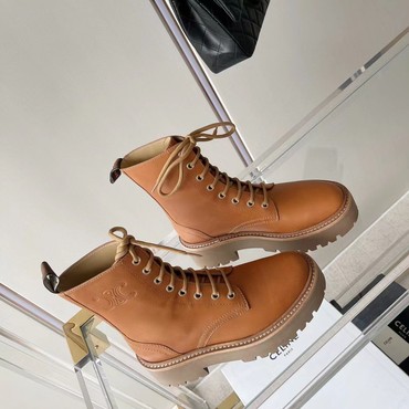 Женские ботинки Celine 2022 коричневые кожаные