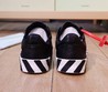 Женские кроссовки Off White 2022 черные с белым