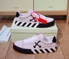 Женские кроссовки Off White 2022 белые с черным