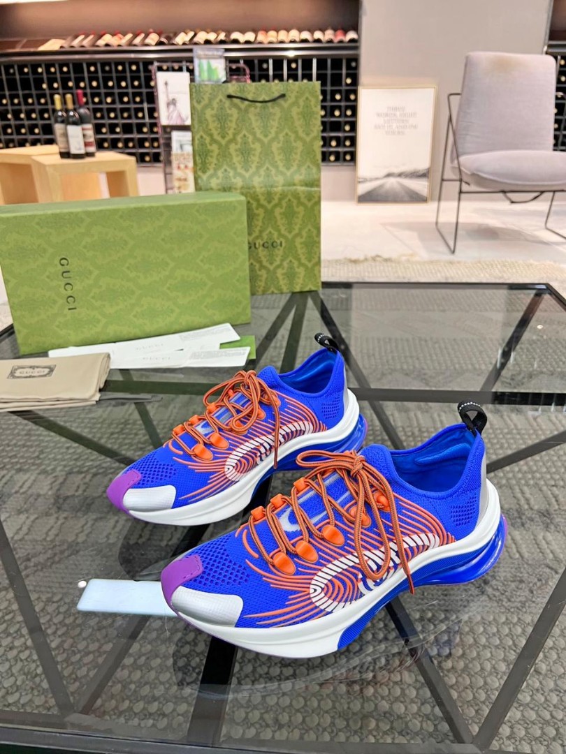 Мужские кроссовки Gucci 2022-2023 синие с оранжевыми шнурками