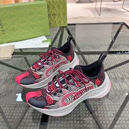 Мужские кроссовки Gucci 2022-2023 красные с черным