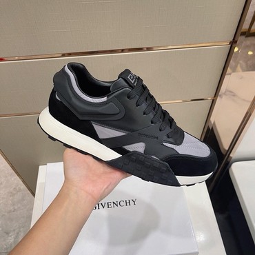 Мужские кроссовки Givenchy 2022-2023 черные с серым кожаные