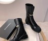 Женские ботинки Chanel 2022 черные кожаные с логотипом и с текстильным носом