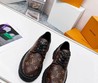 Женские ботинки Louis Vuitton 2022 коричневые с черными шнурками