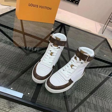 Женские высокие кеды Louis Vuitton 2022 белые с коричневым