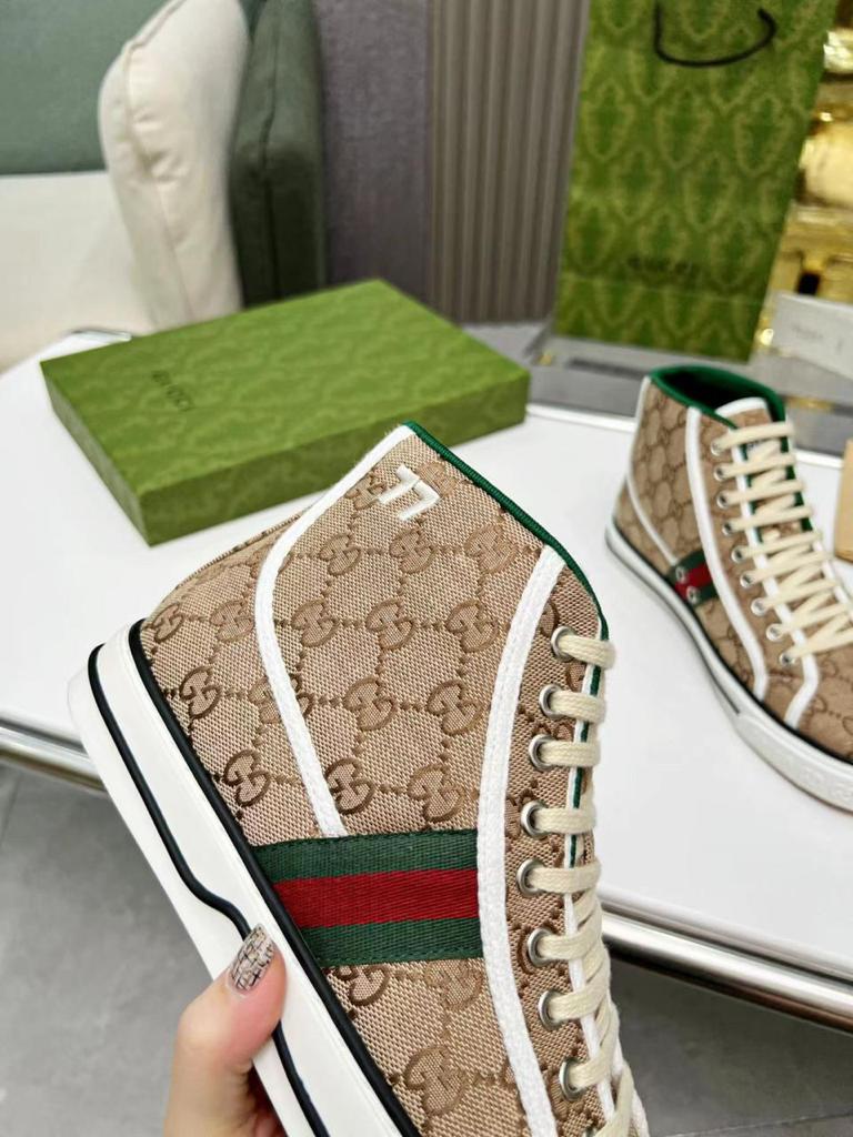 Кеды Gucci 2022-2023 бежевые текстильные с орнаментом