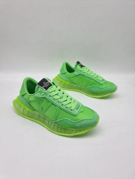 Женские кроссовки Valentino 2022-2023 ярко-зеленые текстильные