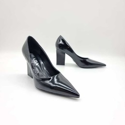 Женские туфли Prada 2022-2023 черные кожаные