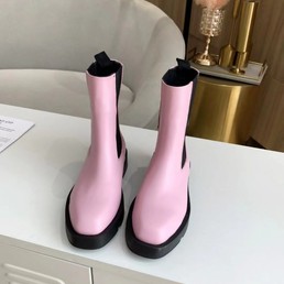 Женские ботинки Givenchy 2022 розовые кожаные с черной подошвой