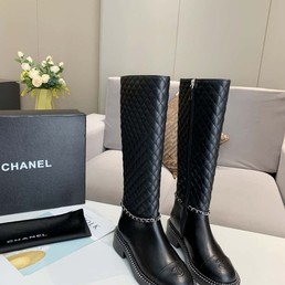 Женские осенние сапоги Chanel 2022 черные кожаные с текстурным верхом