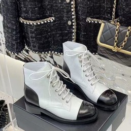 Женские ботинки Chanel 2022 белые с черным носом