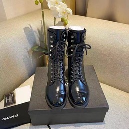 Женские ботинки Chanel 2022 высокие черные кожаные