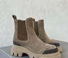 Женские замшевые ботинки Brunello Cucinelli 2022 темно-бежевые без шнурков